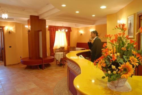 Hotel Duca Di Calabria Serra San Bruno Exterior foto