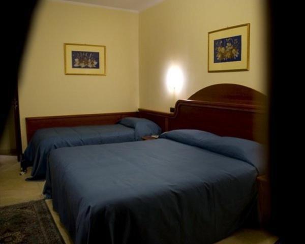 Hotel Duca Di Calabria Serra San Bruno Exterior foto